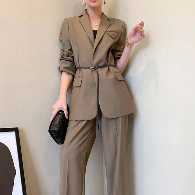 Women Belts Luxury Brand Casual PU Leather Vintage Belt Ladies Golden Triangle Buckle Women's Trousers Waistband Western style